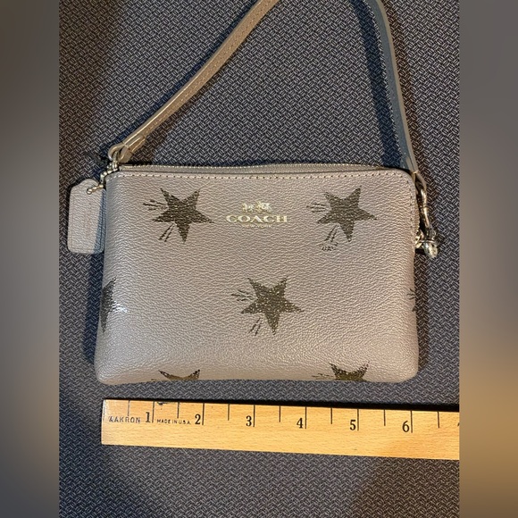 Coach wristlet with Stars - Picture 3 of 5